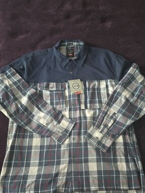 Wrangler Plaid Button-Up Shirt